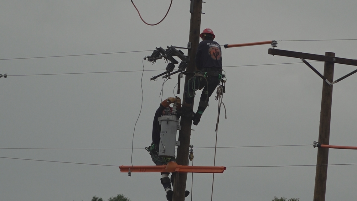 Rain doesn’t slow down the 31st Georgia Lineman’s Rodeo in Fort Valley