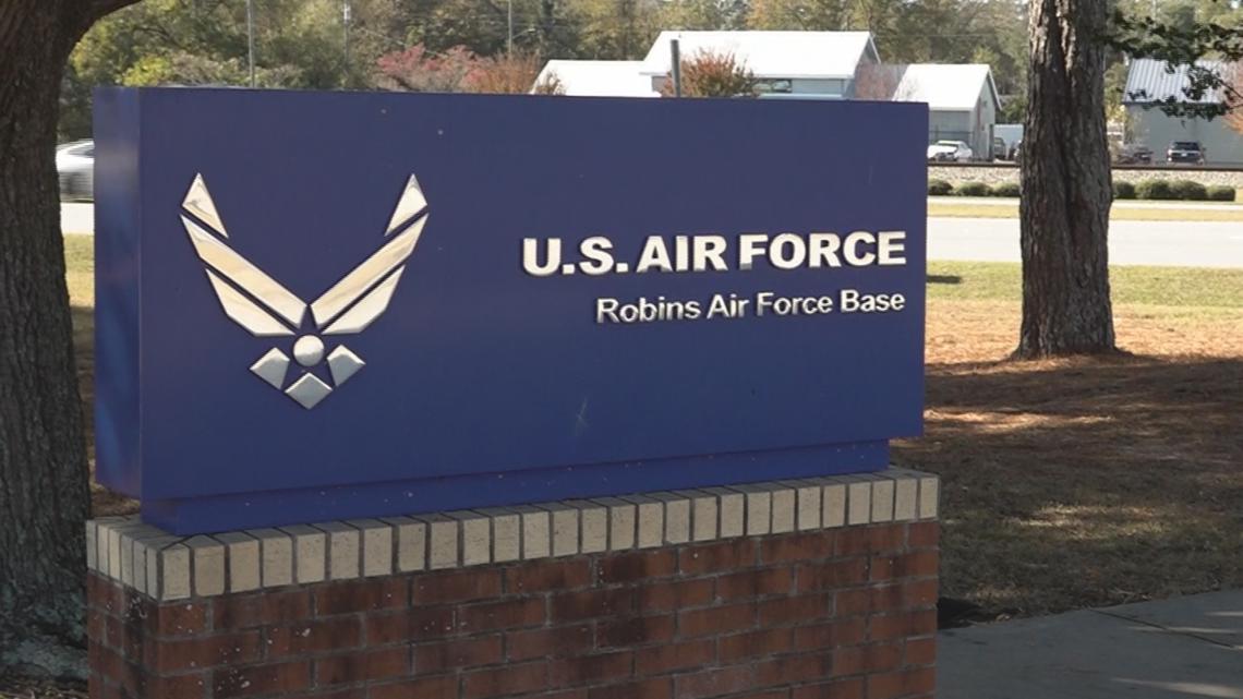 How are Central Georgia's government agencies affected by partial government shutdown?