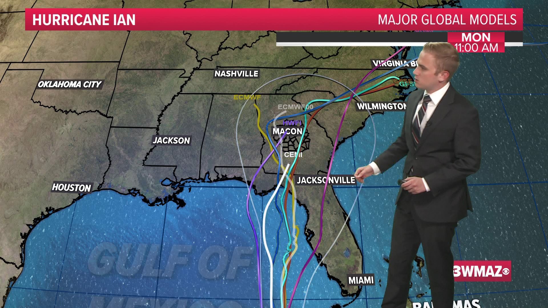 Hurricane Ian continues to gain steam as it moves toward the north.