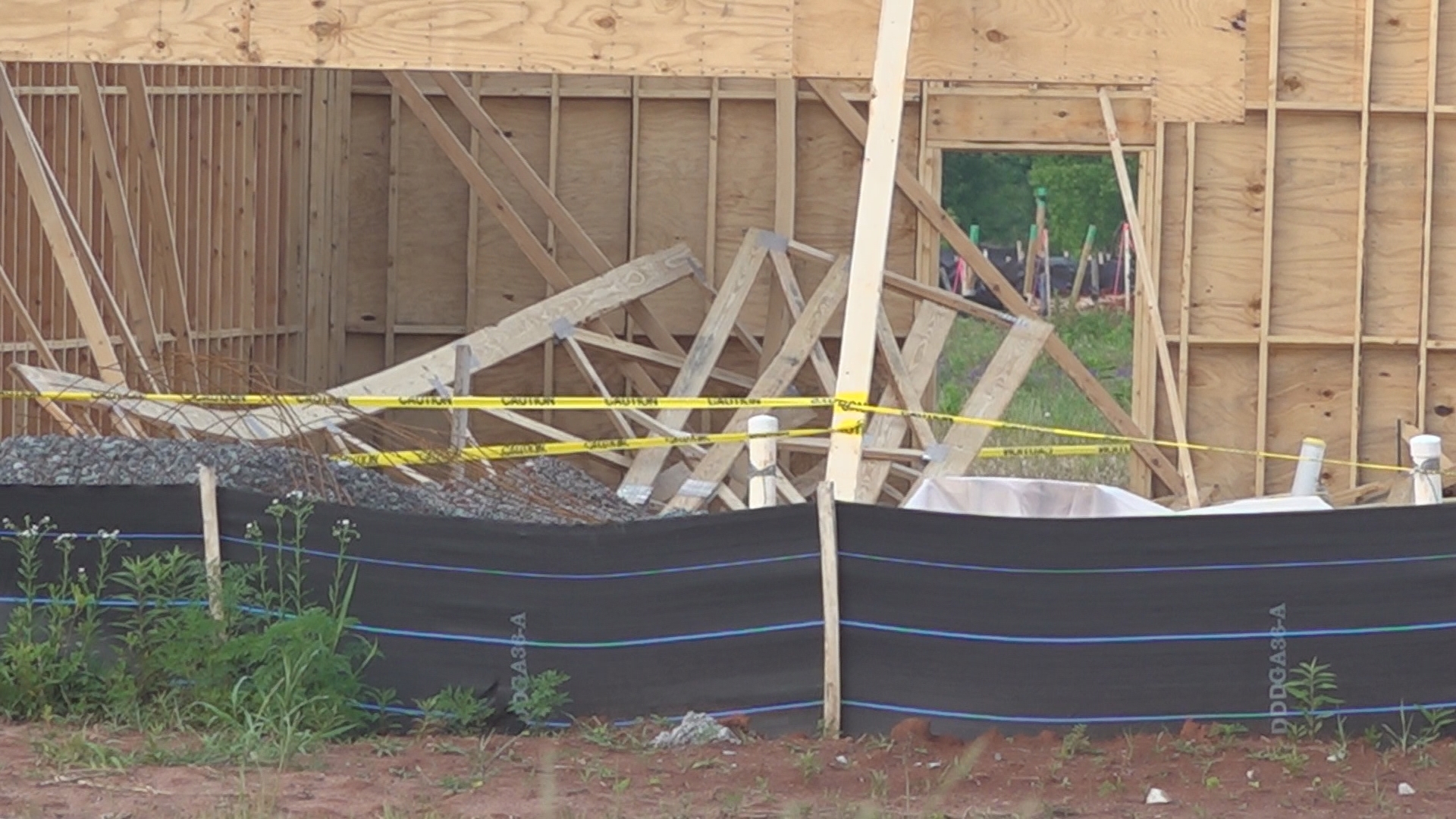 'Suffered a fall from 20 to 25 feet' | 3 hospitalized after roof ...
