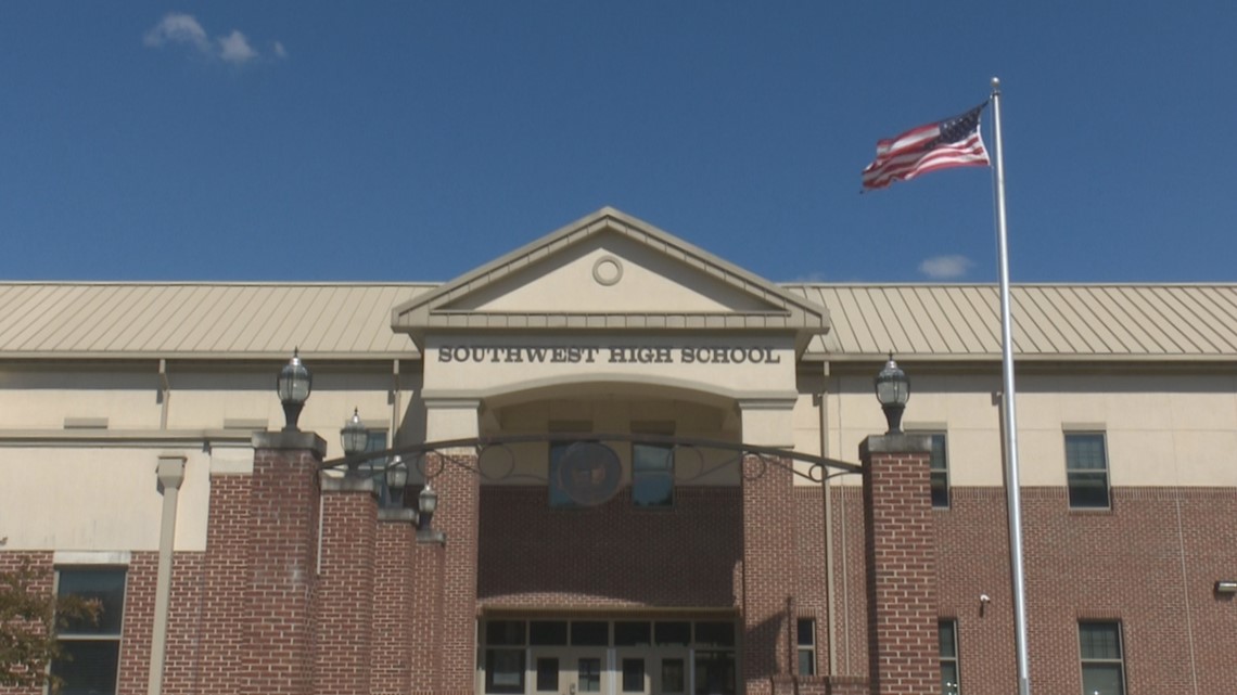 Graduation rates soaring for Bibb County Schools | 13wmaz.com