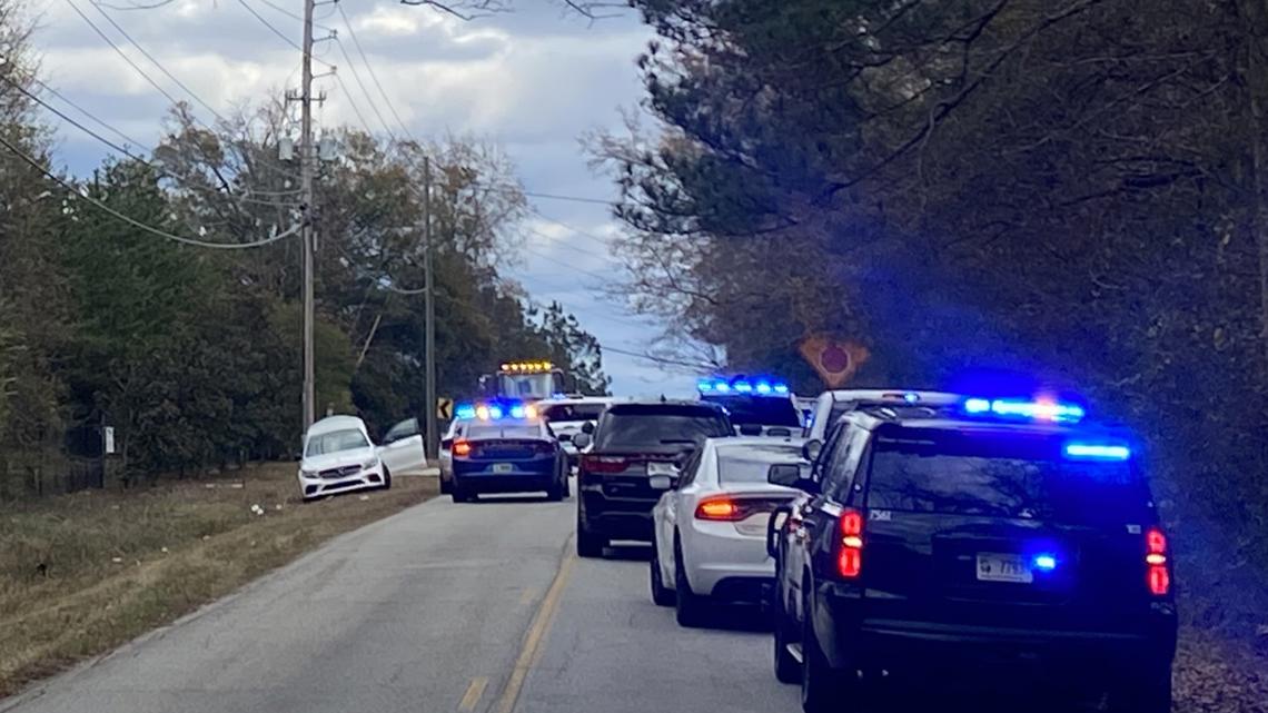 Manhunt underway in after chase ends in crash in Macon