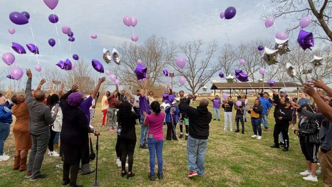 Former Peach County students honor classmate that was killed - Vimarsana News