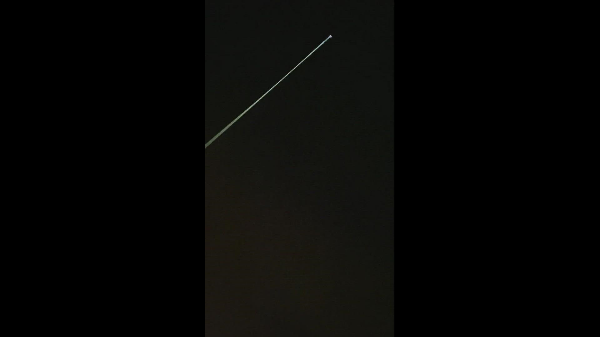 Viewer captures SpaceX Dragon reentry after ISS mission
Credit: Nick