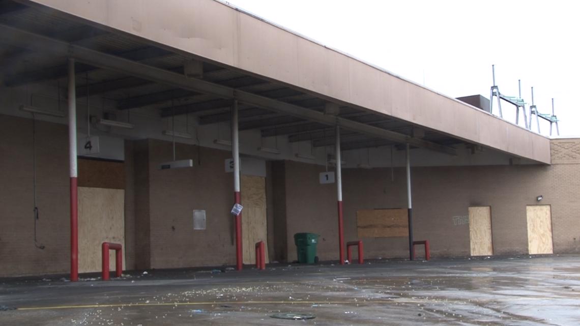 Homeless camp at old Macon Greyhound station cleared out - Vimarsana News