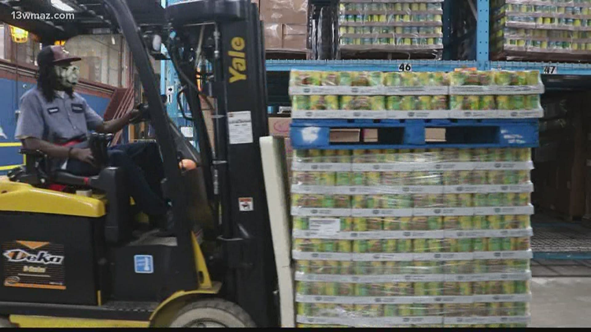 The grocery store chain delivered over 15,000 pounds of non-perishable food to the bank's warehouse.