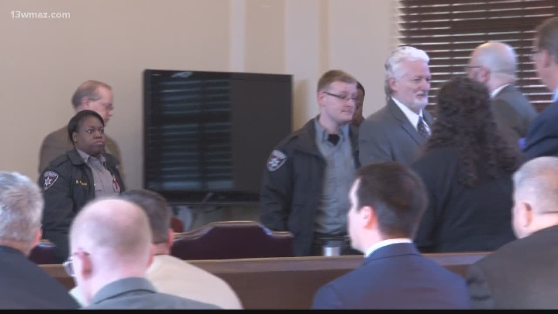 Ralph Elrod's defense team announces plea deal in court