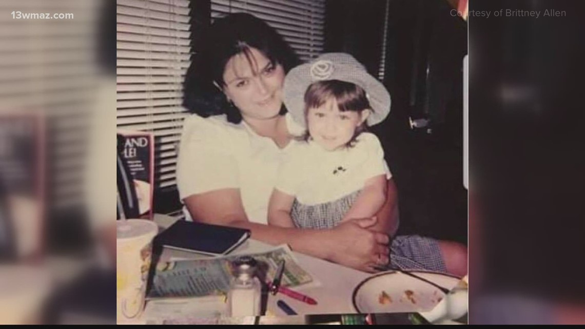 Gordon woman wants doctor held accountable for mom's death - Vimarsana News