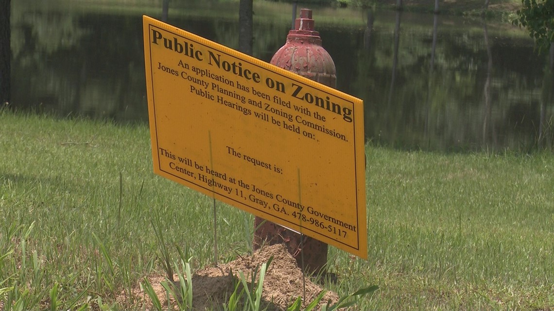 People in Jones County concerned about commercial parking lot