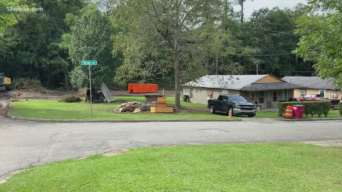Macon prosecutors drop murder charge against Macon man who claimed he acted in self-defense after victim shot his brother