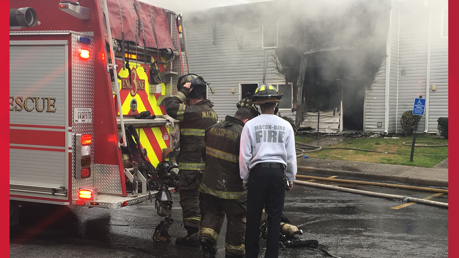 An apartment complex off Log Cabin Drive caught fire Wednesday morning, damaging several units.