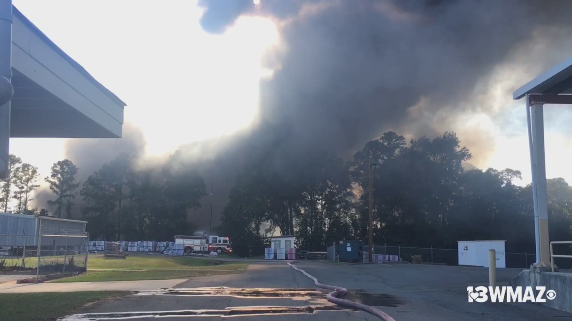 Bibb County crews are fighting a fire near the Middle Georgia Regional Airport. The fire is at the ABC Supply Co. plant on Delta Drive off Industrial Park Drive.  It is a roofing company that distributes siding, windows and other select exterior and interior building products, tools and related supplies.
