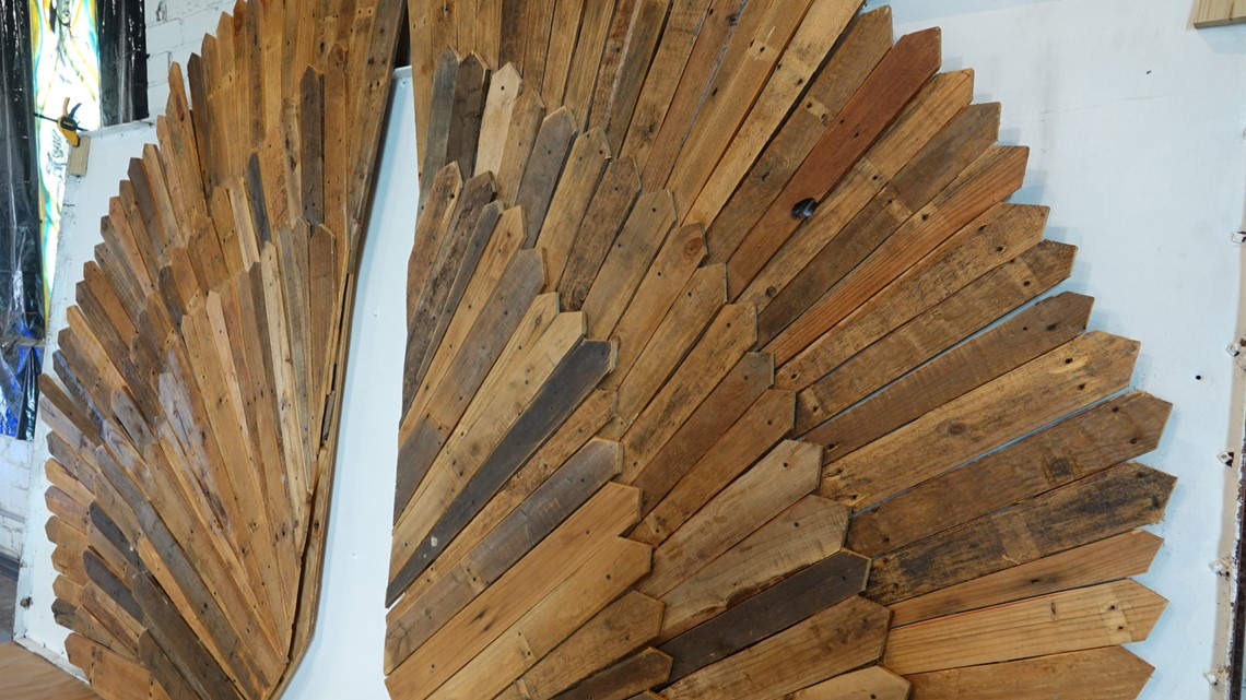 Triangle Arts Macon holds Christmas Art Show