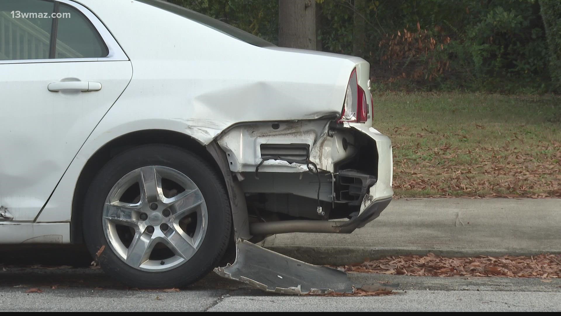 Is it code enforcement's or the sheriff's office's responsibility to pick up abandoned cars in the road?