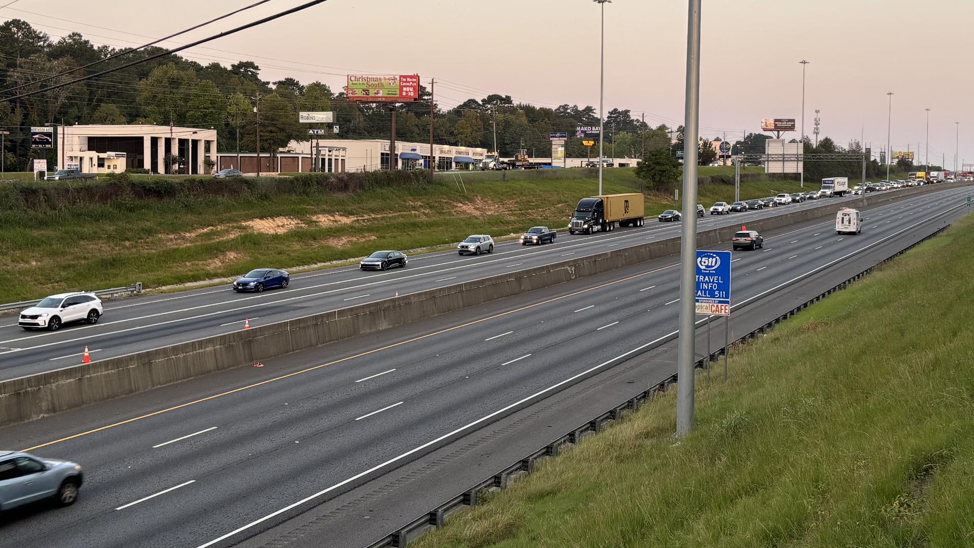 I-75 traffic redirected onto Riverside Drive after Macon crash