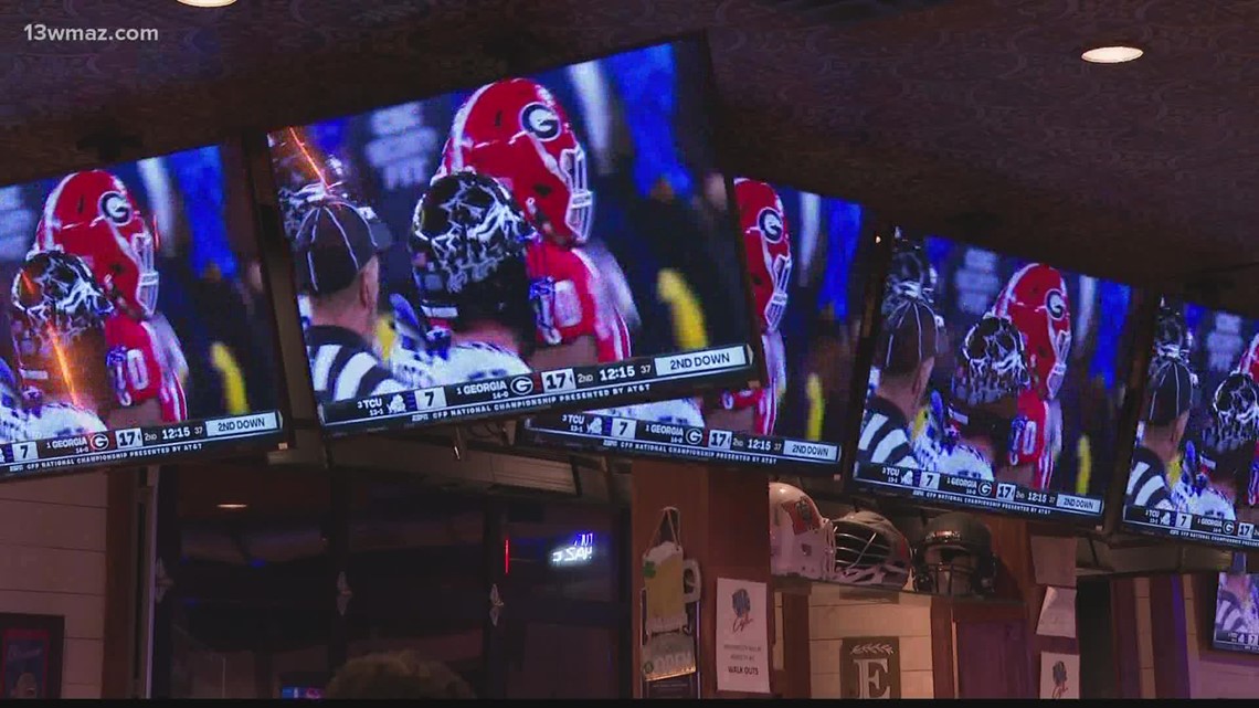 Central Georgia fans rally for Bulldogs in national championship