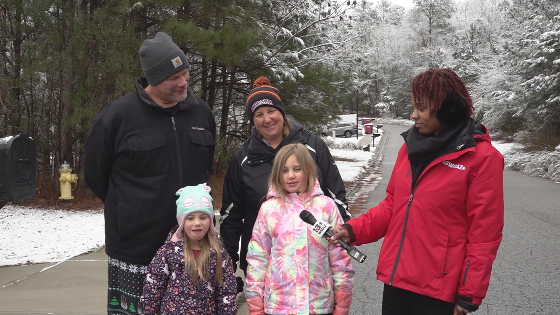 'It's very exciting' | Rare Central Georgia snow day brings joy to local neighborhoods