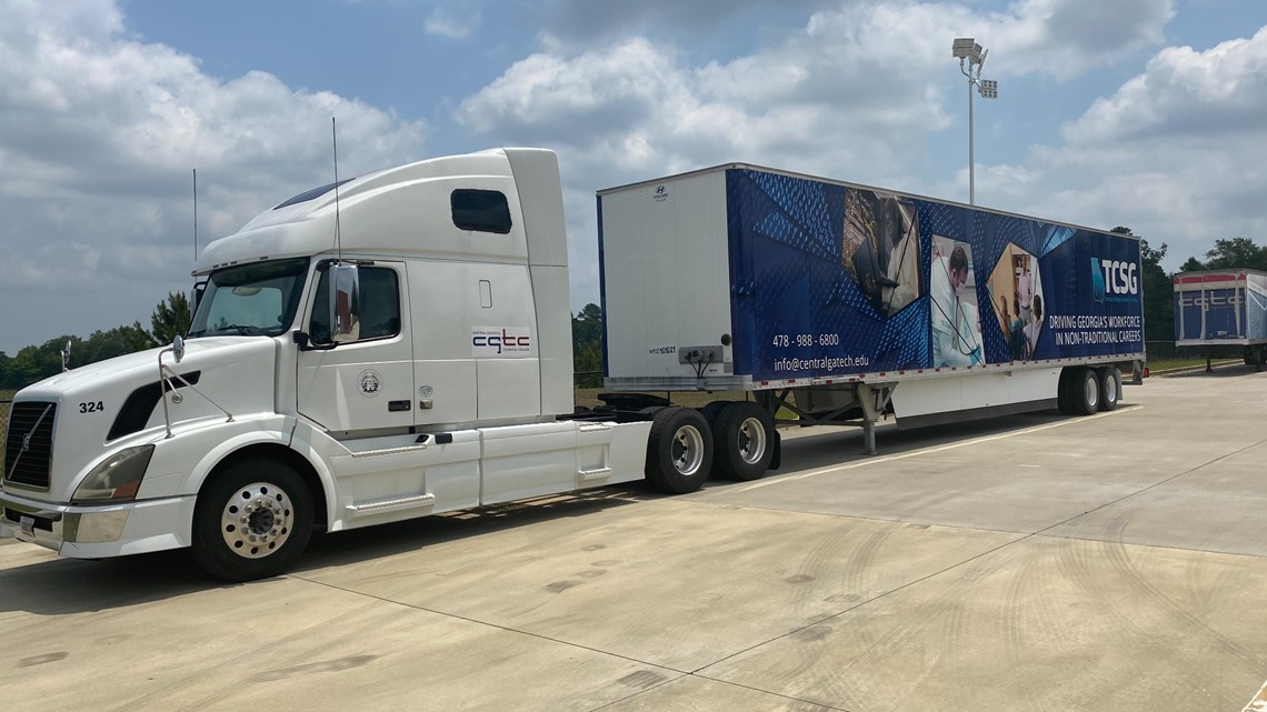 ‘What great career opportunities these are’: Central Georgia Tech gets $1M to train truck drivers