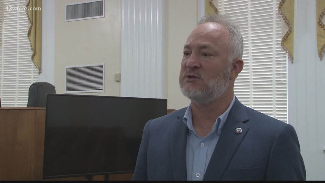 Macon-Bibb County Mayor Lester Miller announces 2024 reelection bid