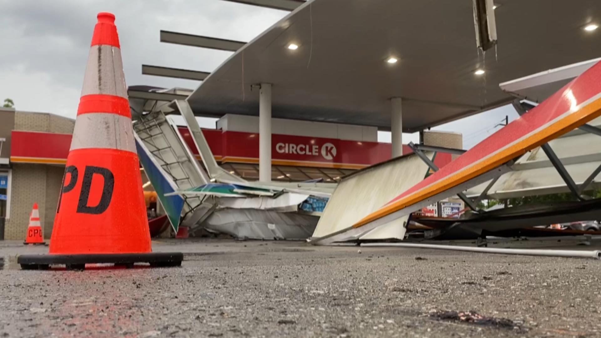 How much do college students spend moving into dorms?