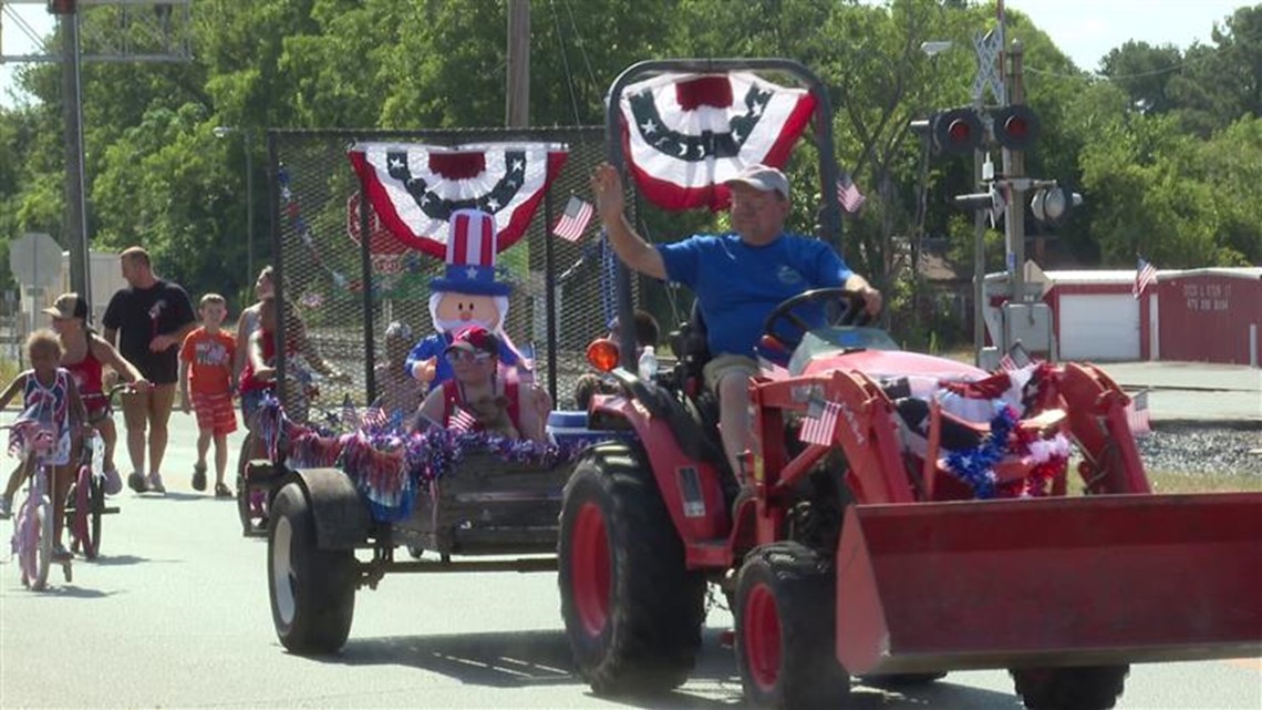 Gordan hosts first Red, White and Blue Parade - Vimarsana News