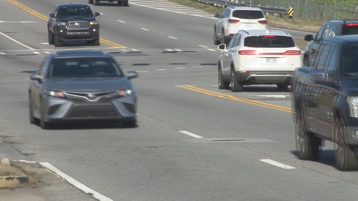 No, a resident can not keep outofstate license plates