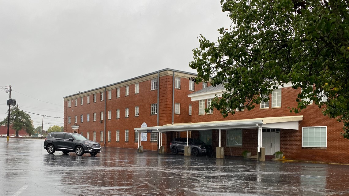 Communities come together in Laurens County to weather the storm