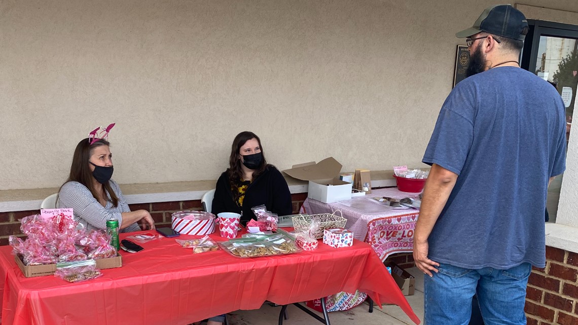 Warner Robins Animal Control hold event to get pets microchipped