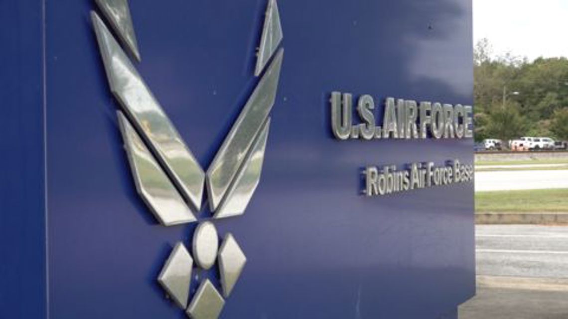 Senate passes defense bill with 3.8% pay raise for Robins AFB troops | Here's what that means