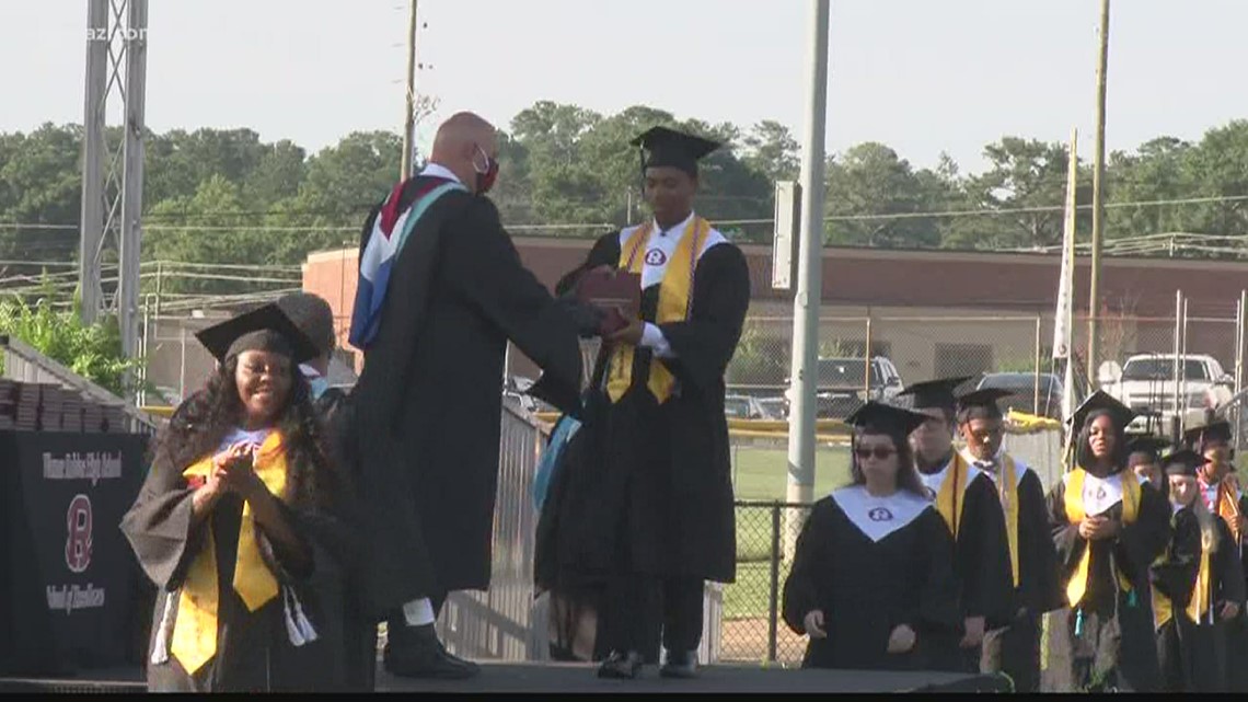 Warner Robins High holds sociallydistanced graduation ceremony