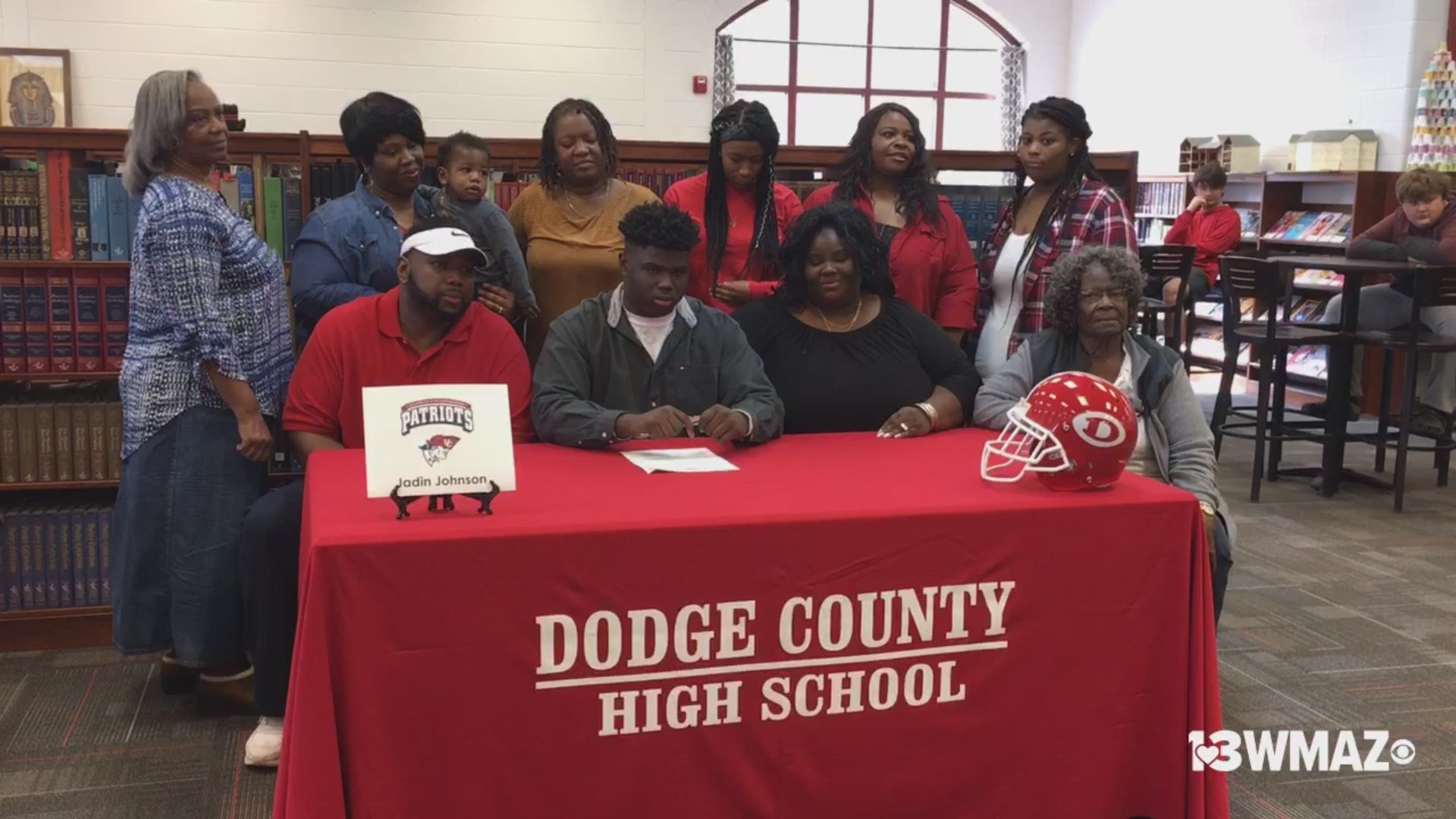 Jadin Johnson and RJ Carr sign to University of the Cumberlands and Fort Valley State University.