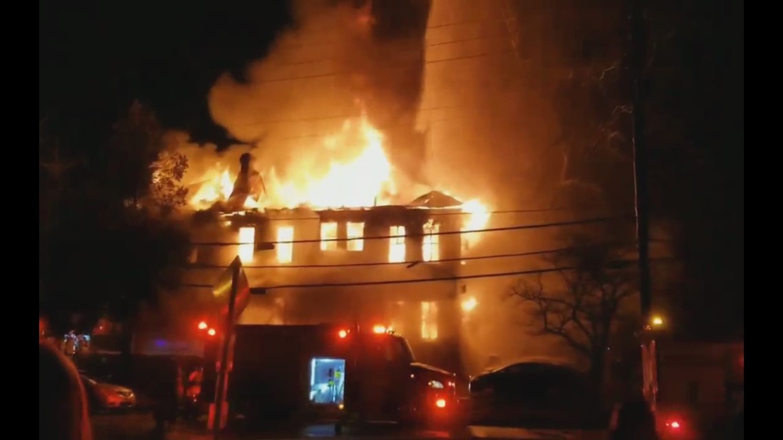 Fire at Theta Chi frat house in Milledgeville  13wmaz.com