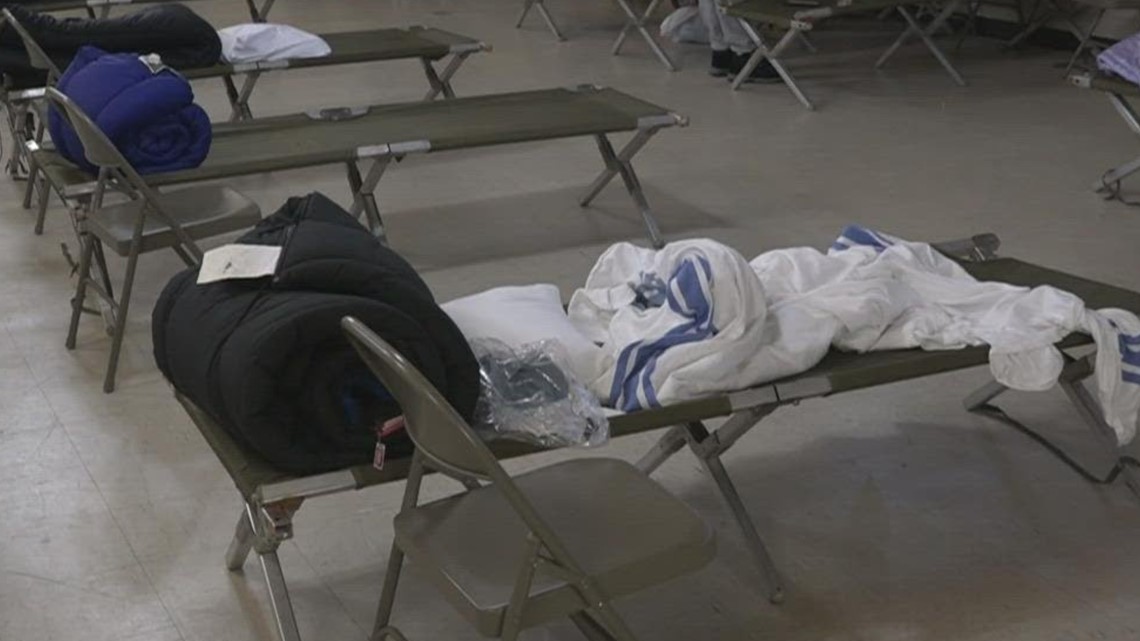 Warner Robins officials discuss opening hub for homeless - Vimarsana News