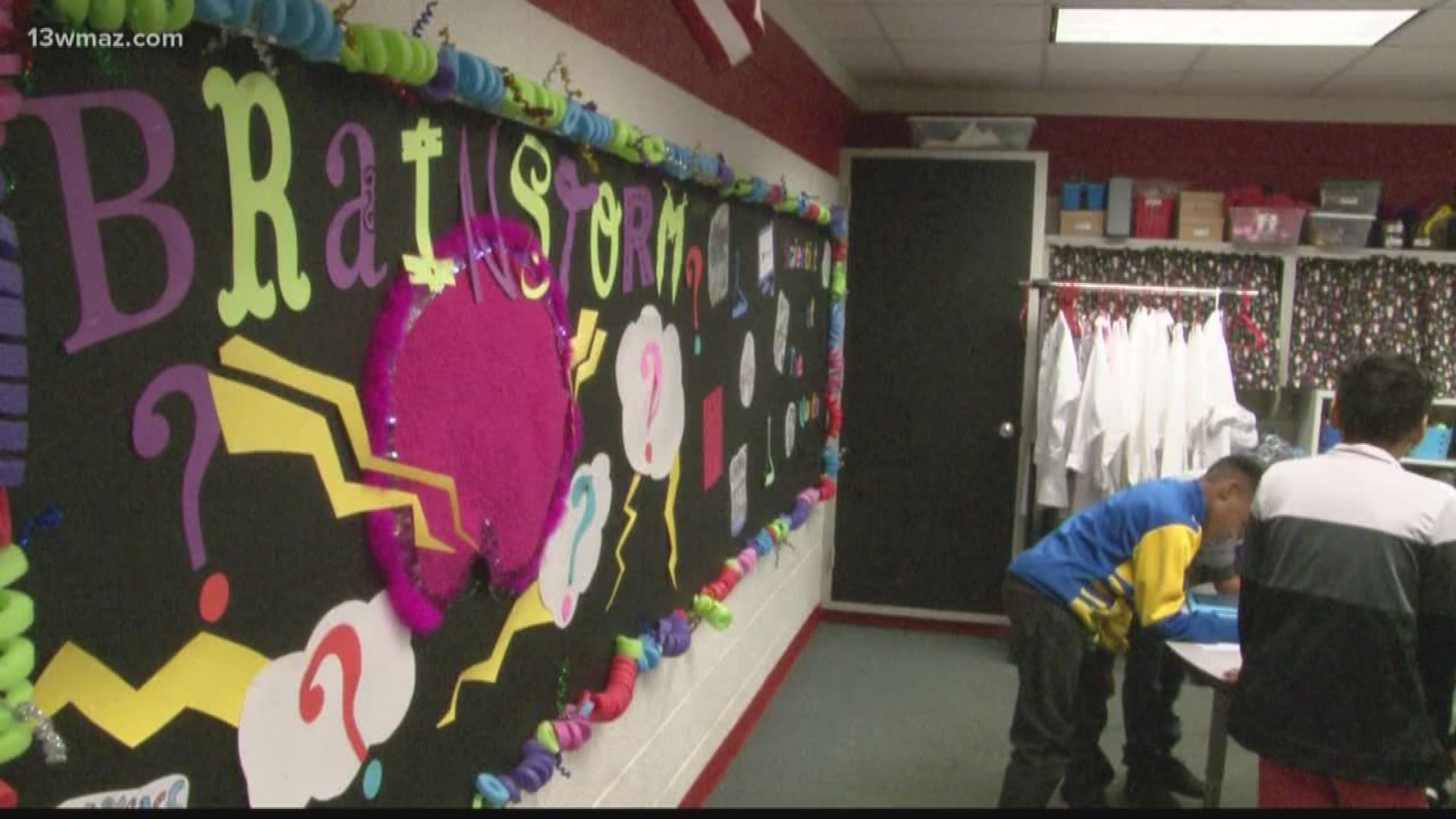 The folks at Centerville Elementary School decided to turn one of their empty classrooms into a STEM lab.