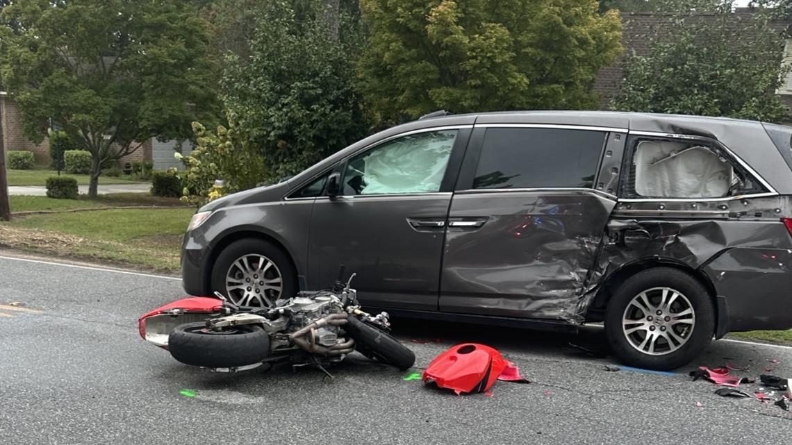 Teenager dead after motorcycle accident in South Bibb