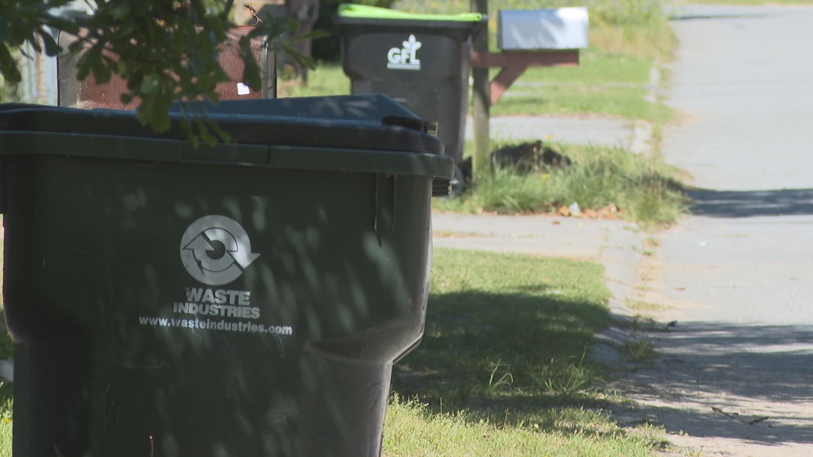 Warner Robins signs new trash pickup agreement - Vimarsana News