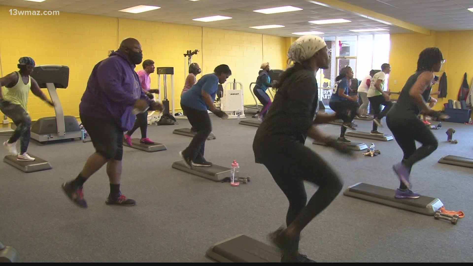 Fitness guru Dee Henry talks about what we need to do to continue battling quarantine weight gain and how to keep up with our New Year's fitness resolutions.