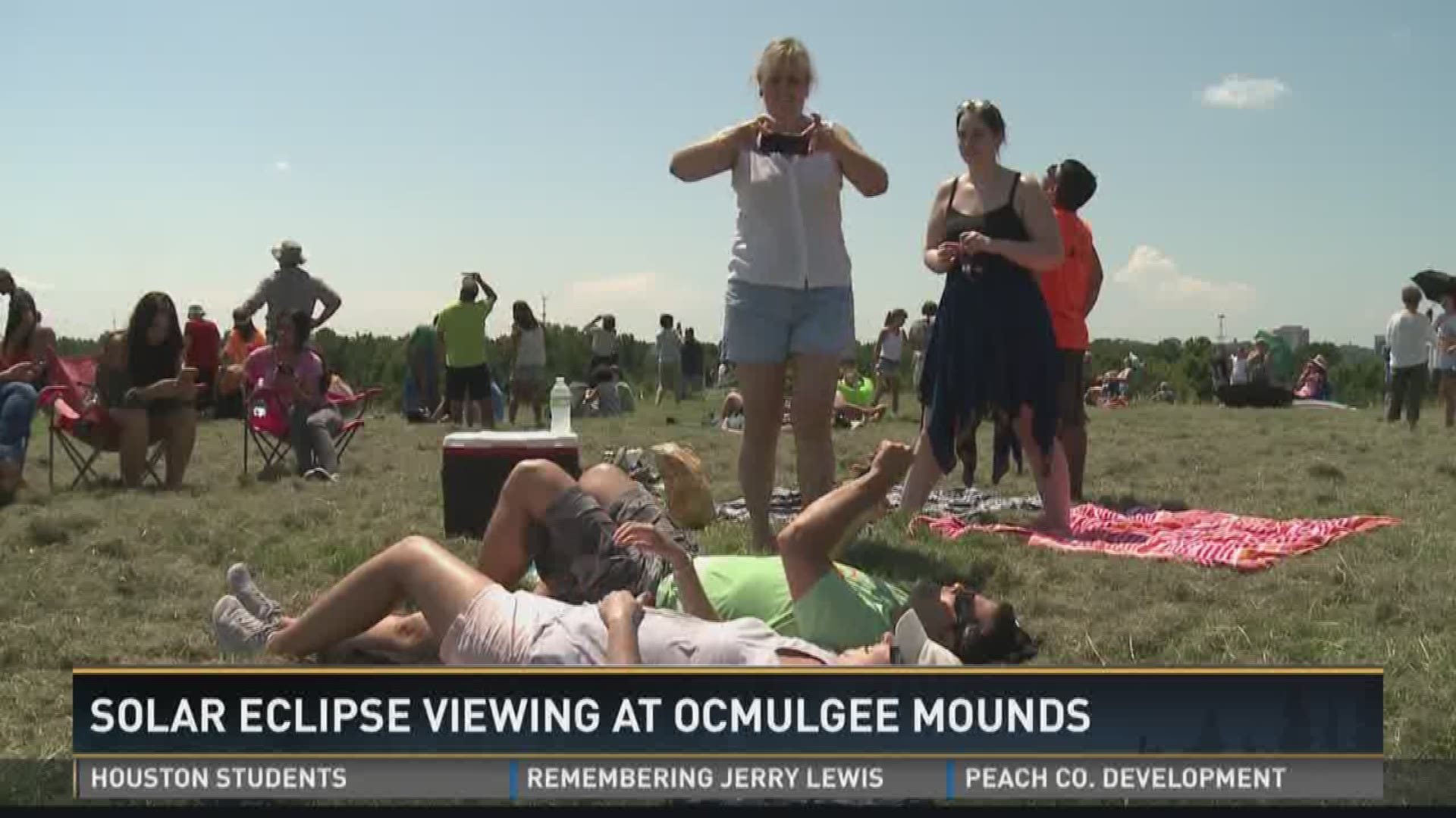 Solar eclipse viewing at Ocmulgee Mounds