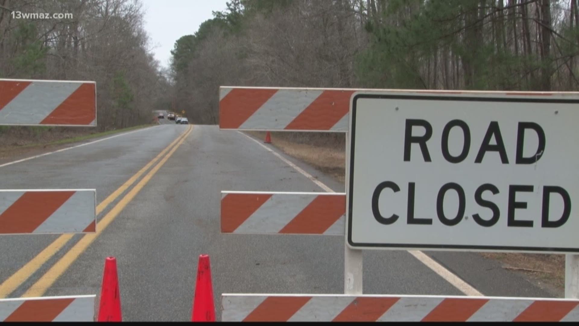 Highway 129 closed in Twiggs County