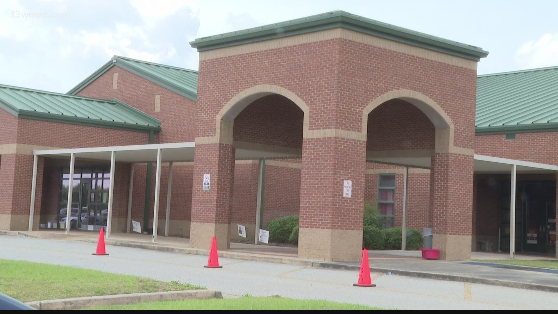 dooly-county-mom-upset-about-gun-incident-on-school-campus-13wmaz