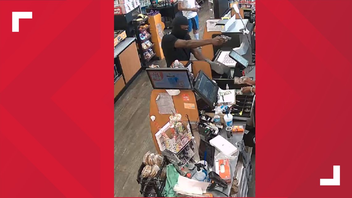 Photos of Riverside Drive robbers released by BSO