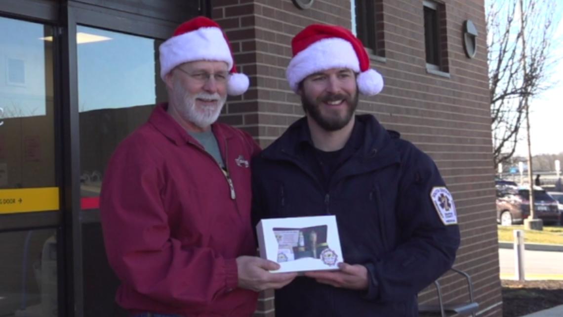 Pennsylvania father and son deliver Christmas Eve cheer to hospital patients