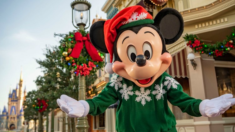 Disney World cancels Mickey&#39;s Christmas party, EPCOT Candlelight Processional | 0