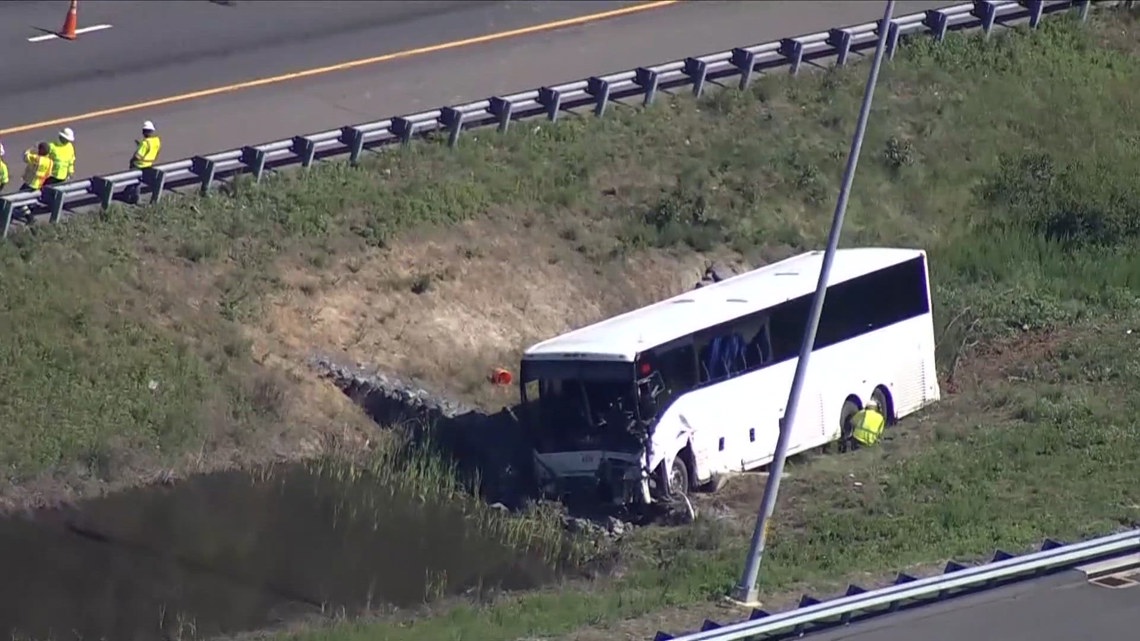Bus driver charged in deadly chain-reaction crash on I-95 in Virginia that killed 5 people