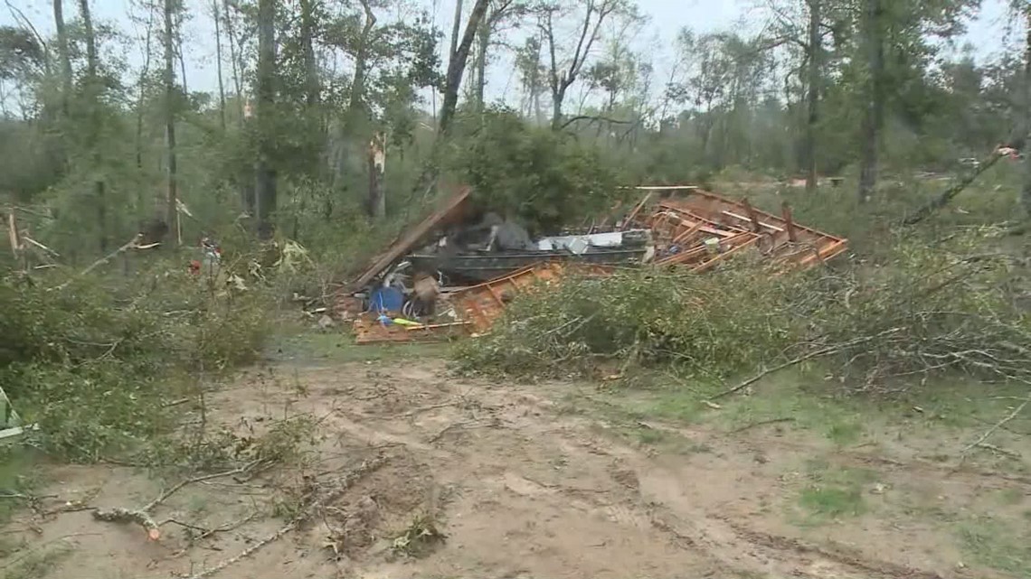 Video shows destruction, debris left behind from tornado in Crawford
