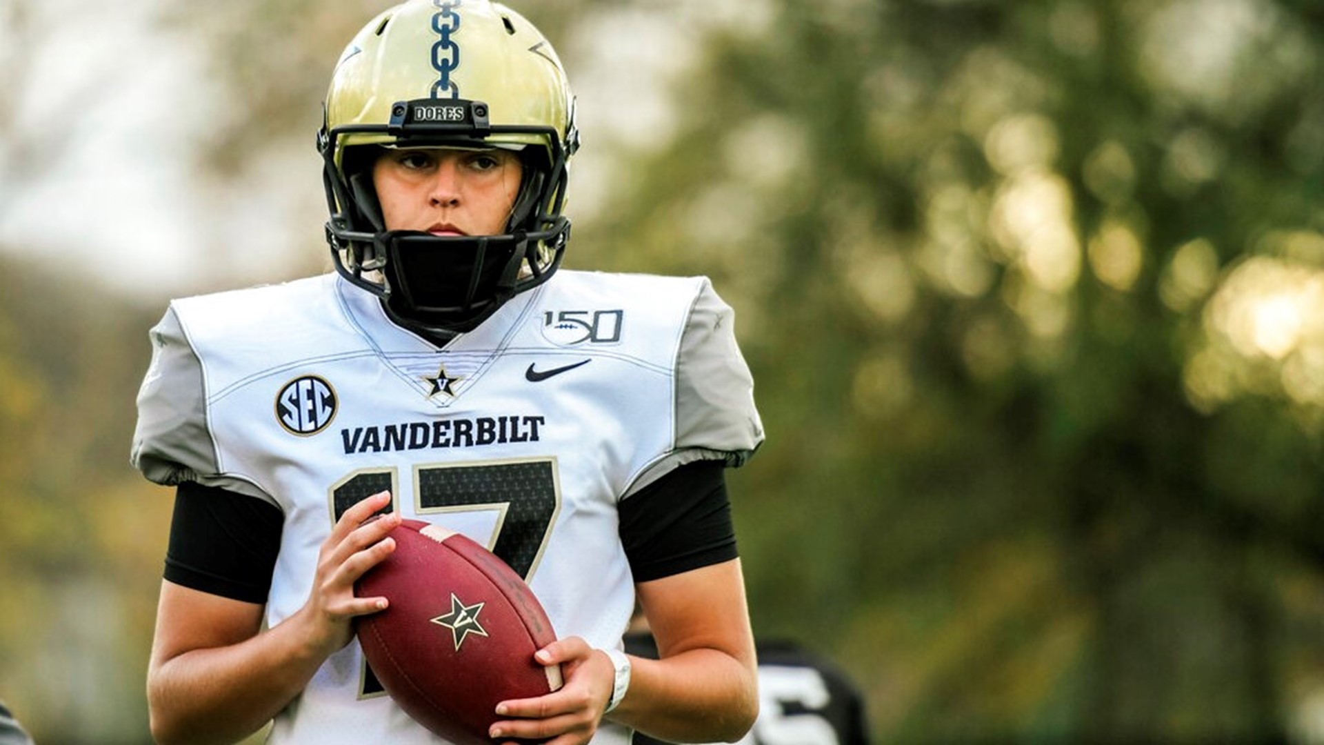 Sarah Fuller kicker for Vanderbilt inspiring female athletes here