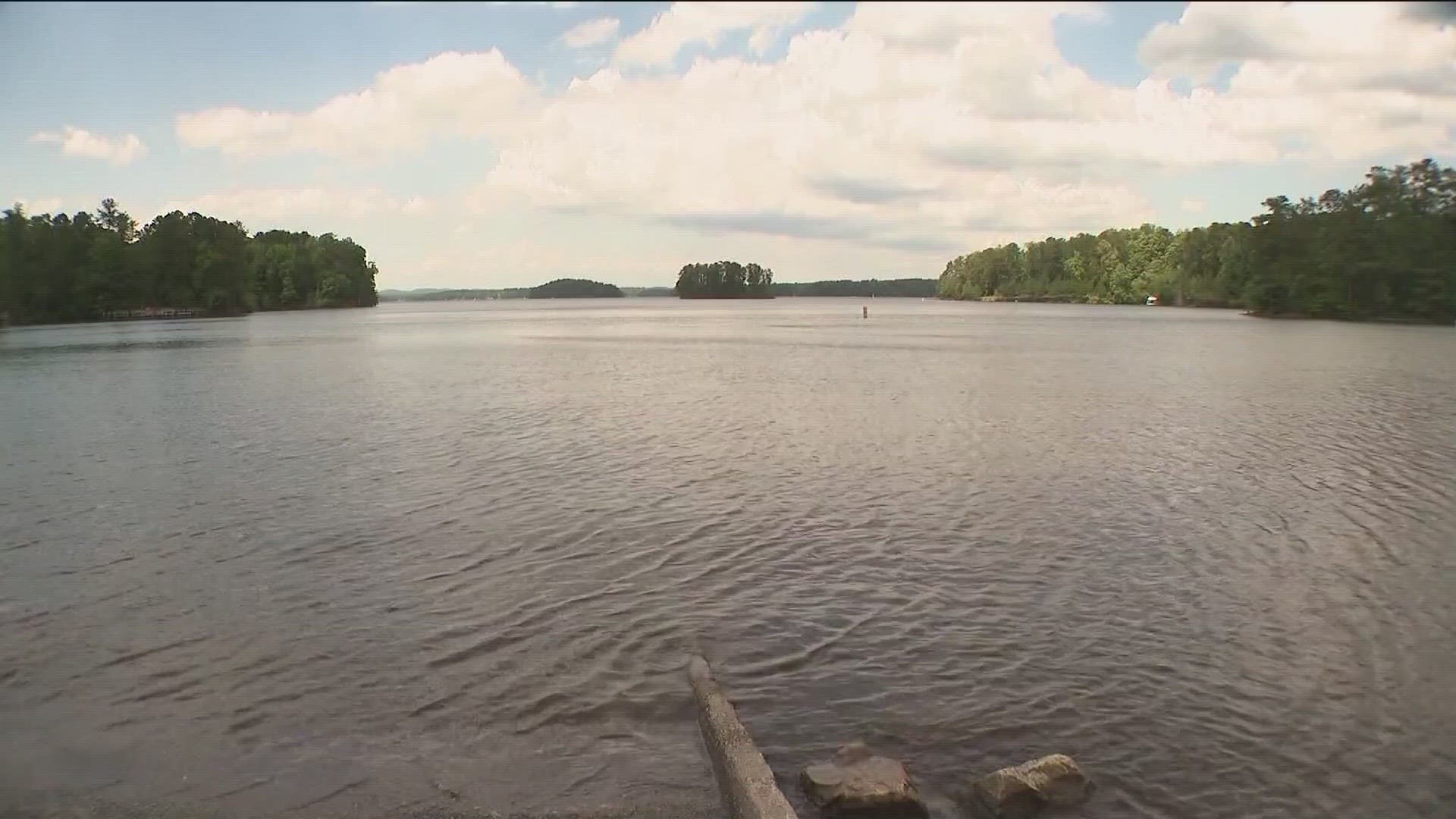 The plans to rename the lake and dam are due to the fact the lake and town are named after former members of the Confederate army.