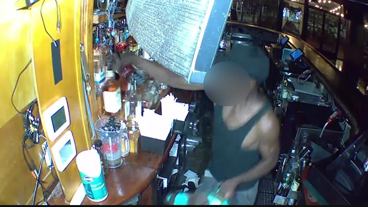 Bar managers report 'liquor bandit' steals whiskey, tequila and sells it as $1 shots on streets