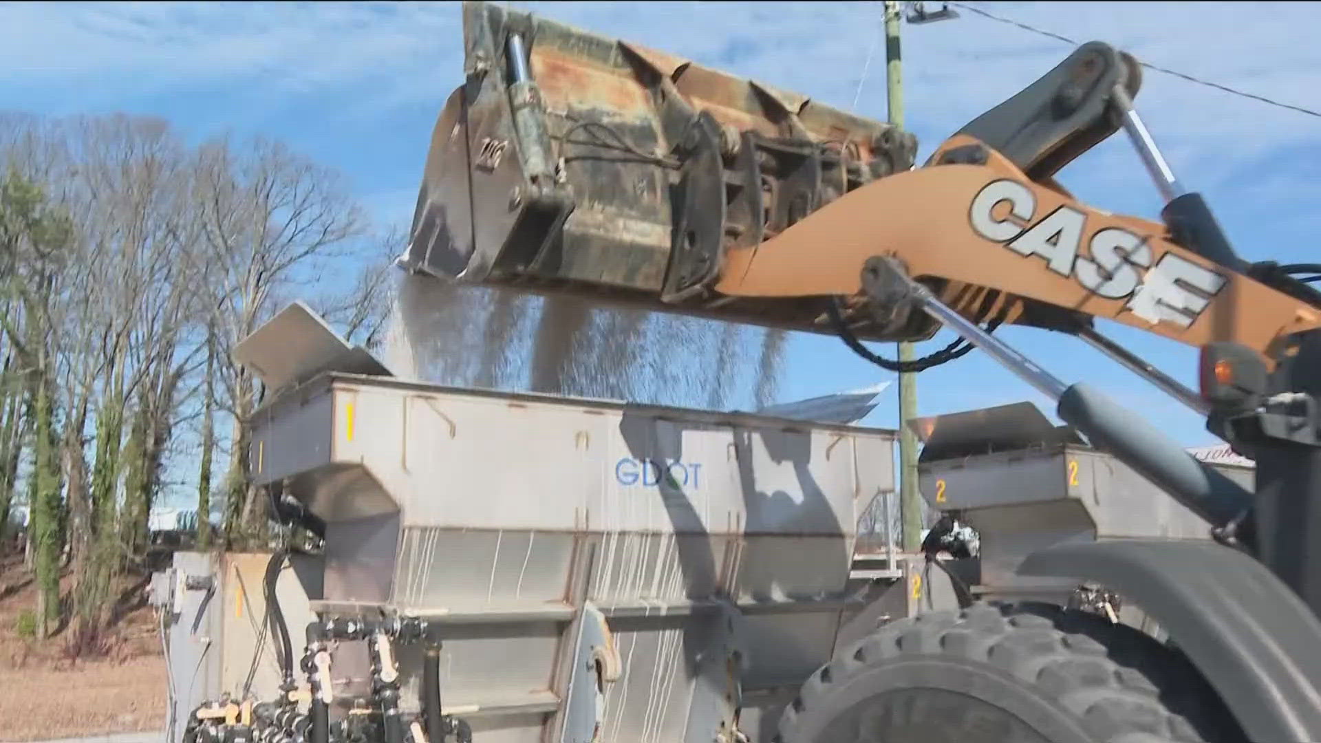 GDOT demonstrates science behind brine as crews prep for winter weather ...