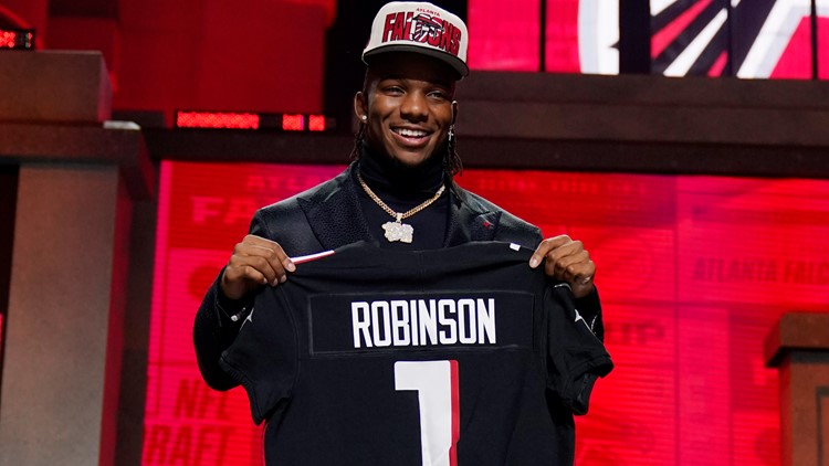 Falcons select running back Bijan Robinson with 8th pick in NFL Draft